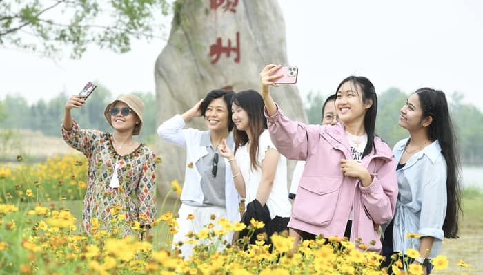 服务消费,统计局;商品零售额下降;以旧换新;去年基数影响