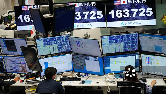 财经速递,日元贬值加息;日元贬值