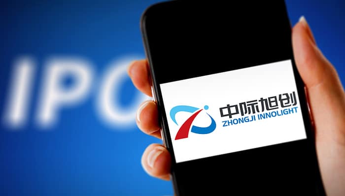 中际旭创;港股首日破发;A股同步跌超15%